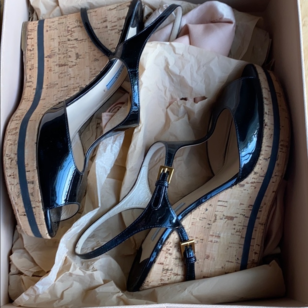 Prada Sexy vernice , cork platform wedge